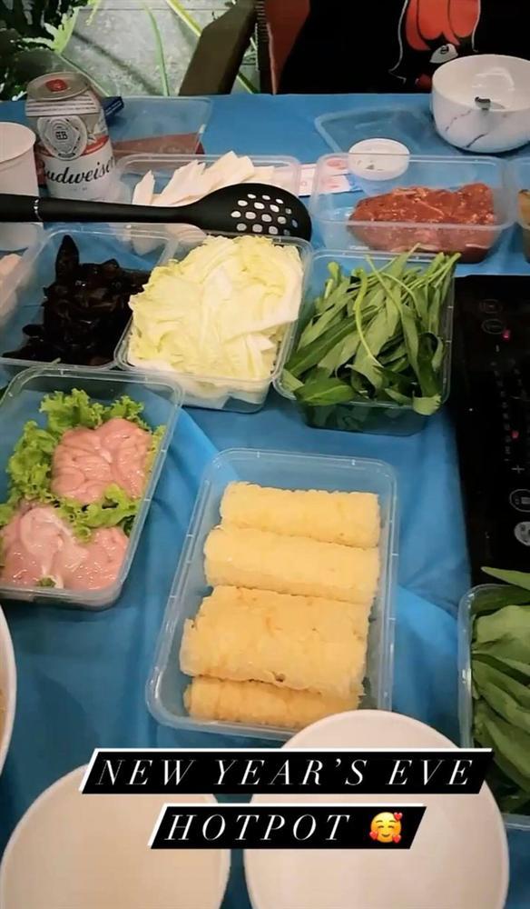 Combo đón giao thừa đúng kiểu ở nhà bình yên của Tóc Tiên: hội đi countdown mất xác hôm qua tham khảo nè!-2