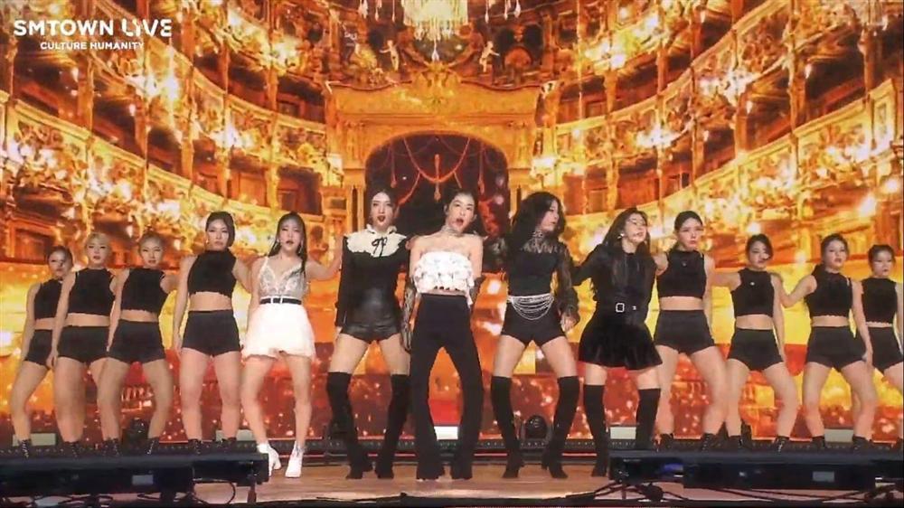 Red Velvet chính thức tái xuất với đội hình 5 thành viên, fan khóc nấc vì quá hạnh phúc-1