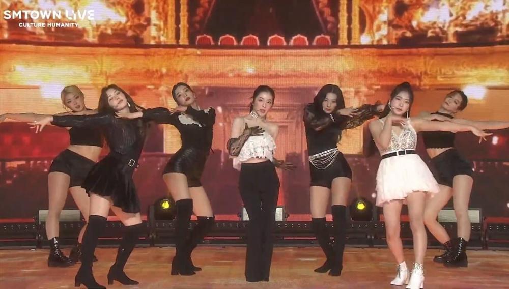 Red Velvet chính thức tái xuất với đội hình 5 thành viên, fan khóc nấc vì quá hạnh phúc-3