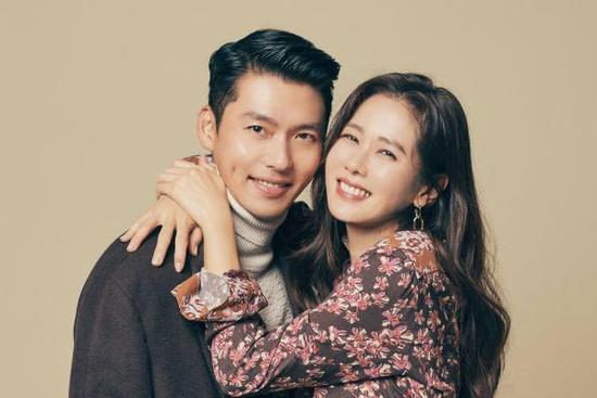 Son Ye Jin và Hyun Bin bị phát hiện hẹn hò như thế nào?