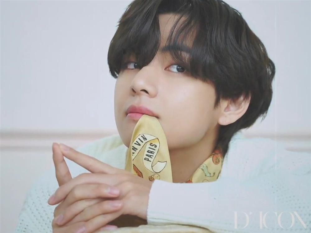 Idols Hàn hot nhất Trung Quốc hiện nay: V giữ vững ngôi vương, Jennie vẫn là thành viên BlackPink duy nhất-1