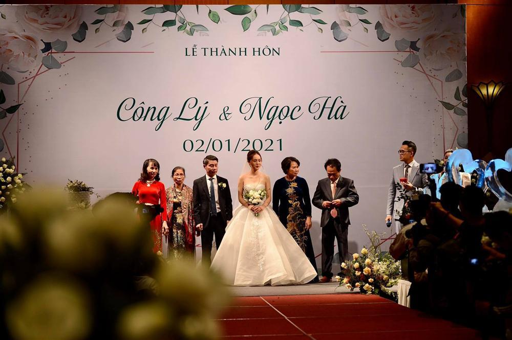 Vì sao bố đẻ không xuất hiện trong đám cưới NSND Công Lý?-1