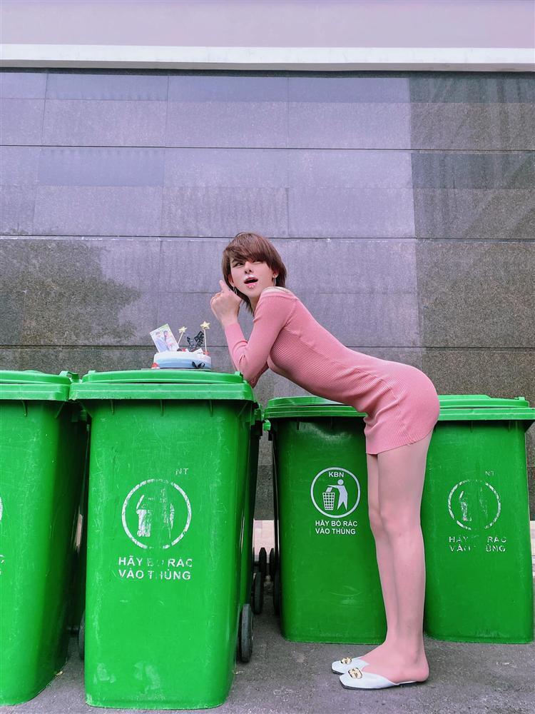 Trần Đức Bo khai xuân bằng màn cosplay Jennie (BLACKPINK)-5