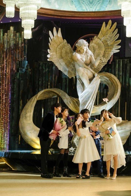 Sắp khép lại phần 1, Penthouse: Cuộc chiến thượng lưu tung loạt ảnh hậu trường mới-16