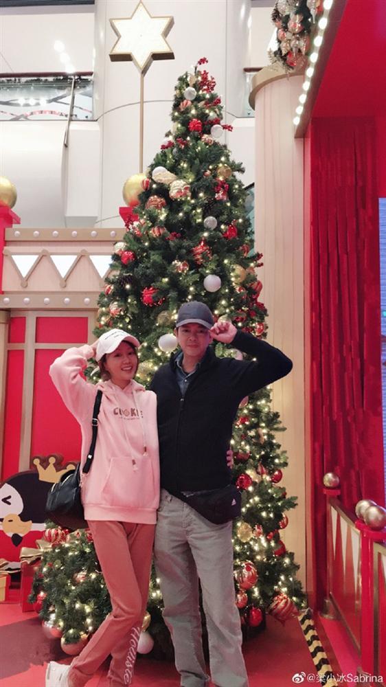 Chúc Anh Đài: Kết hôn với diễn viên hạng B, tuổi 51 chật vật kiếm sống, đi hát quán bar-8