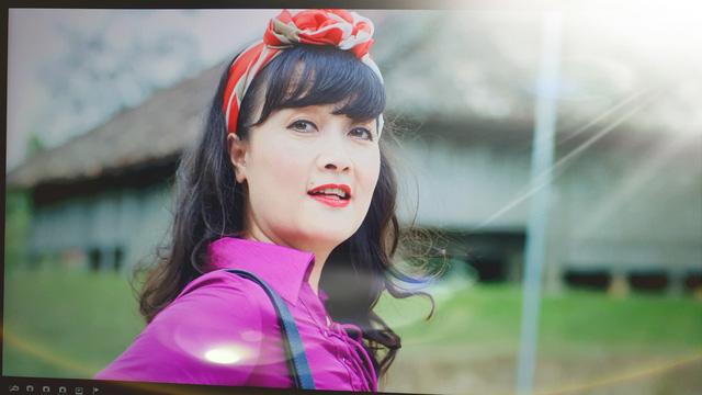 Nhức mắt trước tạo hình màu mè của Việt Anh và Vân Dung trong Hướng dương ngược nắng-1