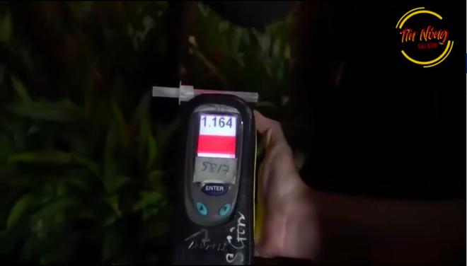 Vợ cũ lấy chồng, thanh niên chán sống uống rượu 3 ngày liền rồi... lao xe vào CSGT-2