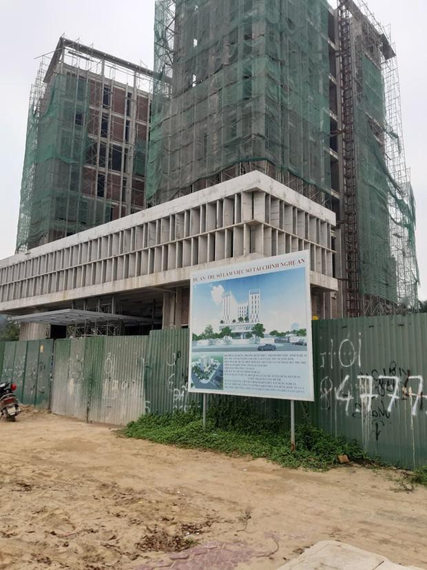 Vụ thang máy công trình rơi ở Nghệ An: Đại diện đơn vị thi công nói gì?-1