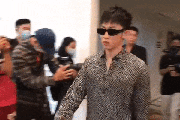 Cùng trạng thái mặt lạnh như tiền, Kay Trần được khen ngầu còn Hải Tú dính phốt thái độ?-1