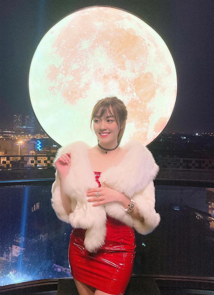 Âu Hà My khoe ảnh đi tân trang nhan sắc sau gần 5 tháng chia tay Trọng Hưng-6