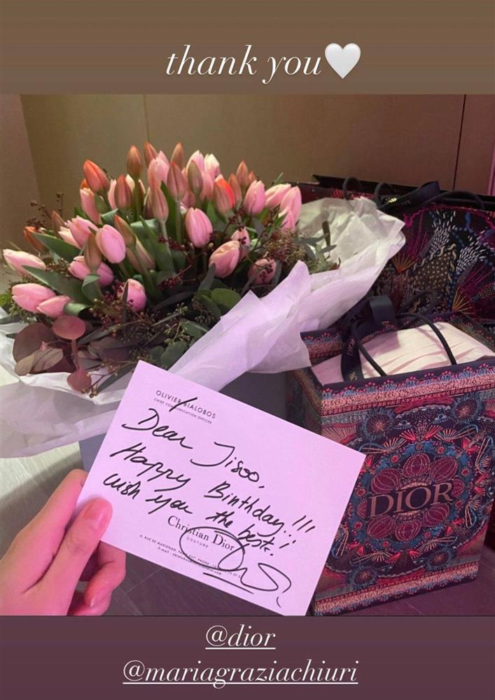 BLACKPINK Jisoo được fans tặng quà cả tỷ đồng trong ngày sinh nhật-3