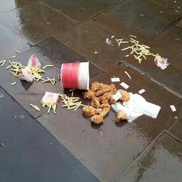 Những bức ảnh phát ra tiếng khóc, đồ ăn đến miệng rồi mà còn bị rơi-4