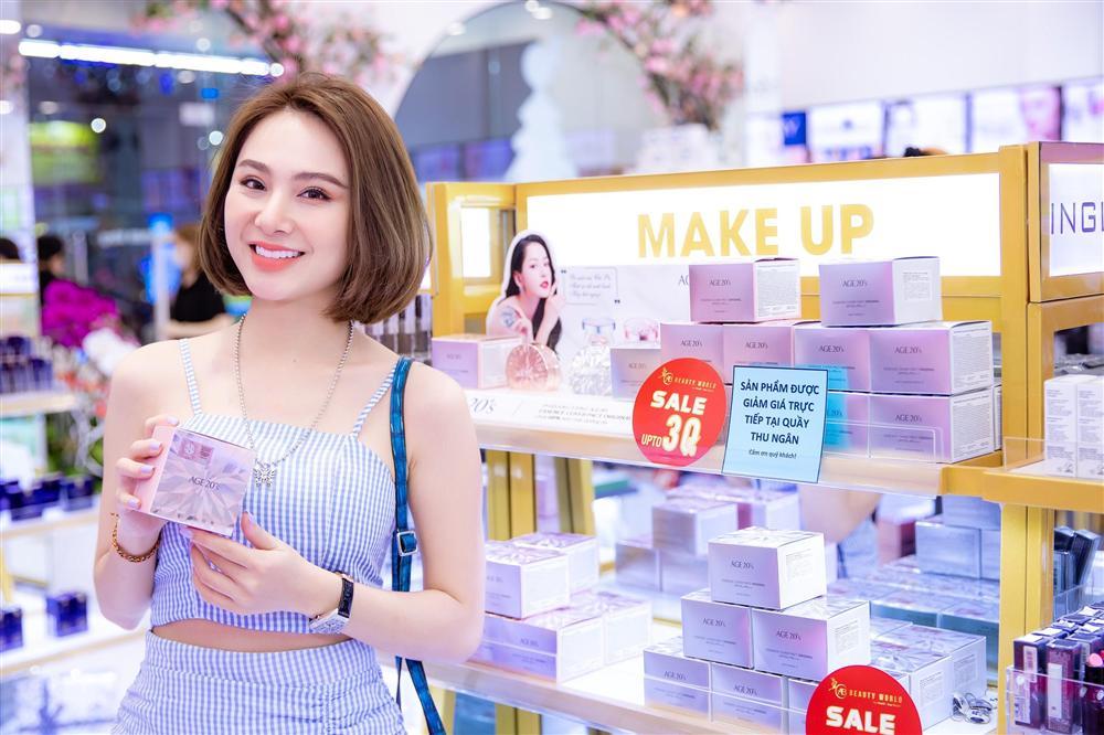 Chi Pu lộng lẫy dự khai trương chi nhánh mới AB Beauty World-2