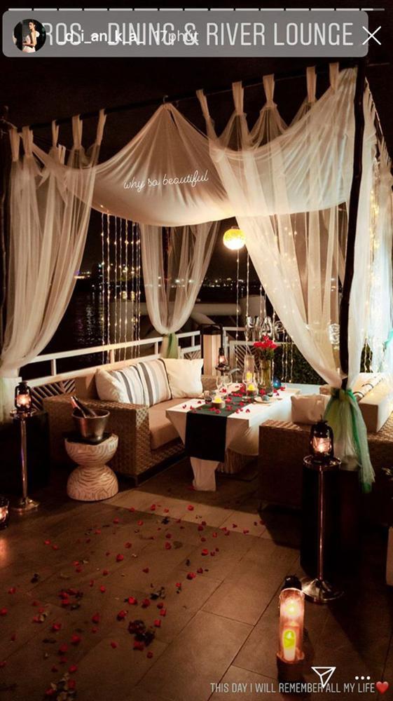 Mẫu Tây 2k chia sẻ loạt ảnh chưa từng công khai bên thủ môn Bùi Tiến Dũng-3