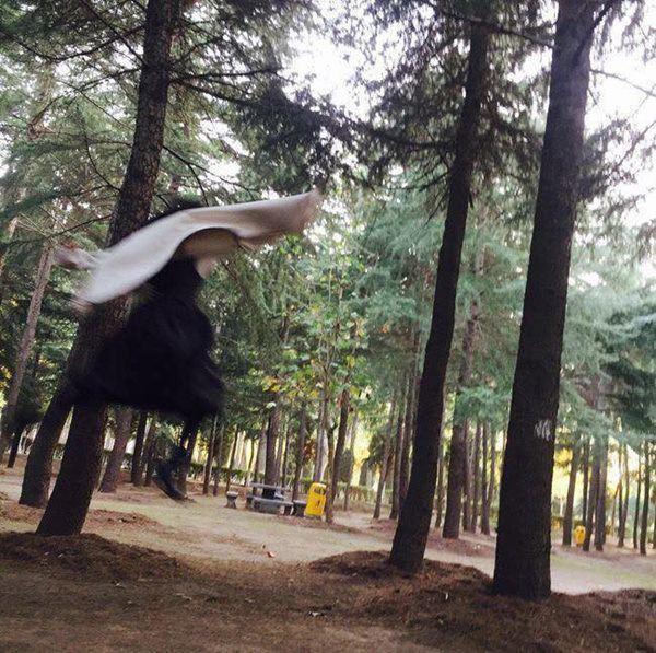 Kì vọng vào những bức ảnh chồng chụp hộ, vợ méo xệch mặt khi nhìn tác phẩm nghệ thuật-1