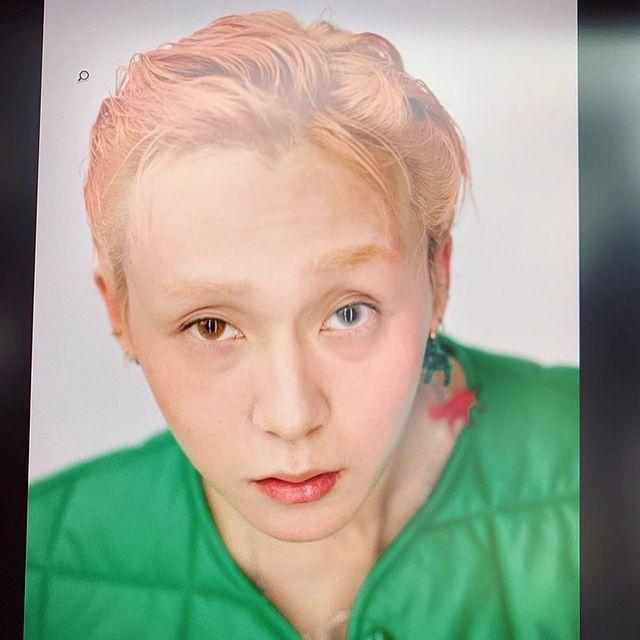 Style thời trang kì quái, ngày càng phản cảm của HyunA và bạn trai-9