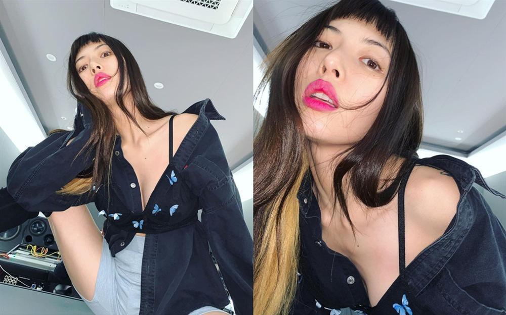 Style thời trang kì quái, ngày càng phản cảm của HyunA và bạn trai-6