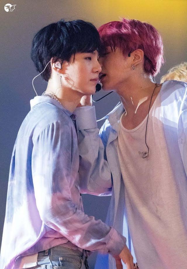 12 chiến hạm fan tốn chất xám viết fanfiction nhiều nhất 2020-7