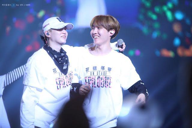 12 chiến hạm fan tốn chất xám viết fanfiction nhiều nhất 2020-9