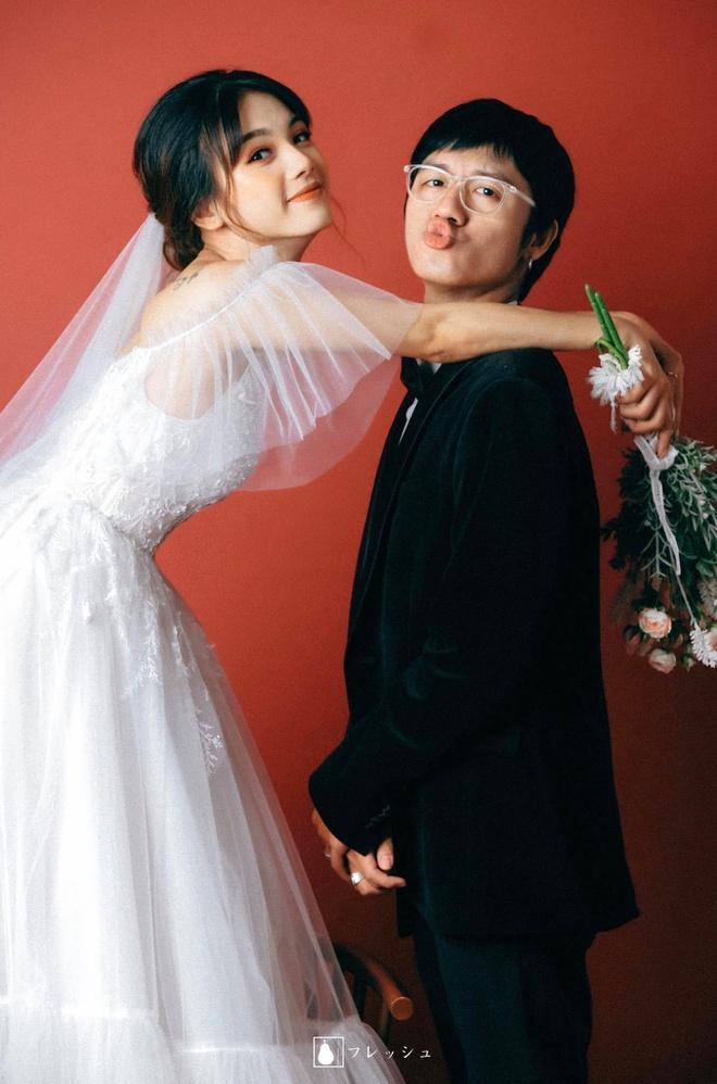 Chàng trai cưới được người mình thơm má năm 3 tuổi-2