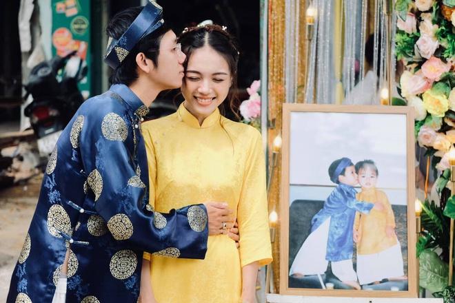 Chàng trai cưới được người mình thơm má năm 3 tuổi-3