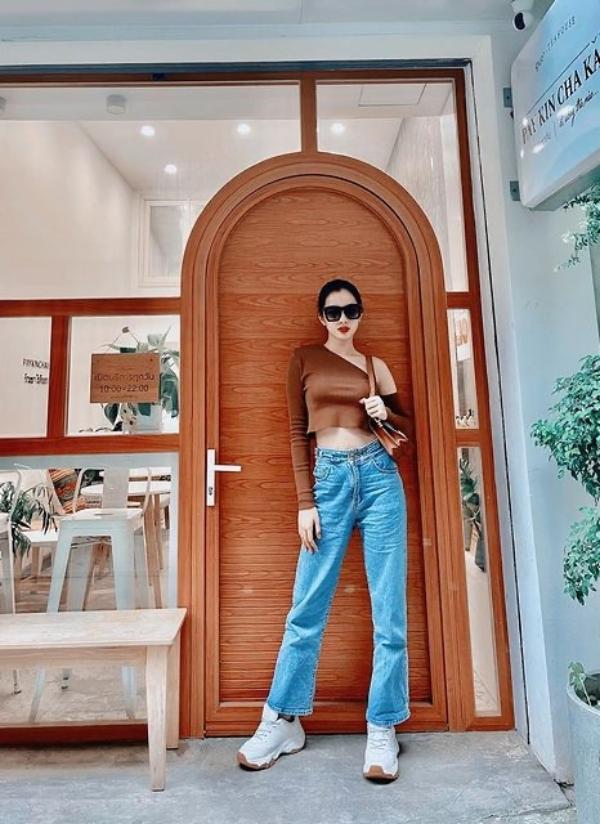 Tình mới của chồng cũ Lệ Quyên - Cẩm Đan: 10x thích diện quần ống rộng và chấp các thể loại áo sexy-6