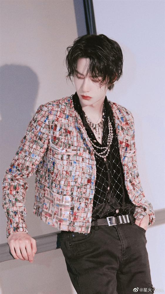 Không phải Tiêu Chiến hay Vương Nhất Bác, lưu lượng hot nhất 2020 là một cái tên gây sốc-3