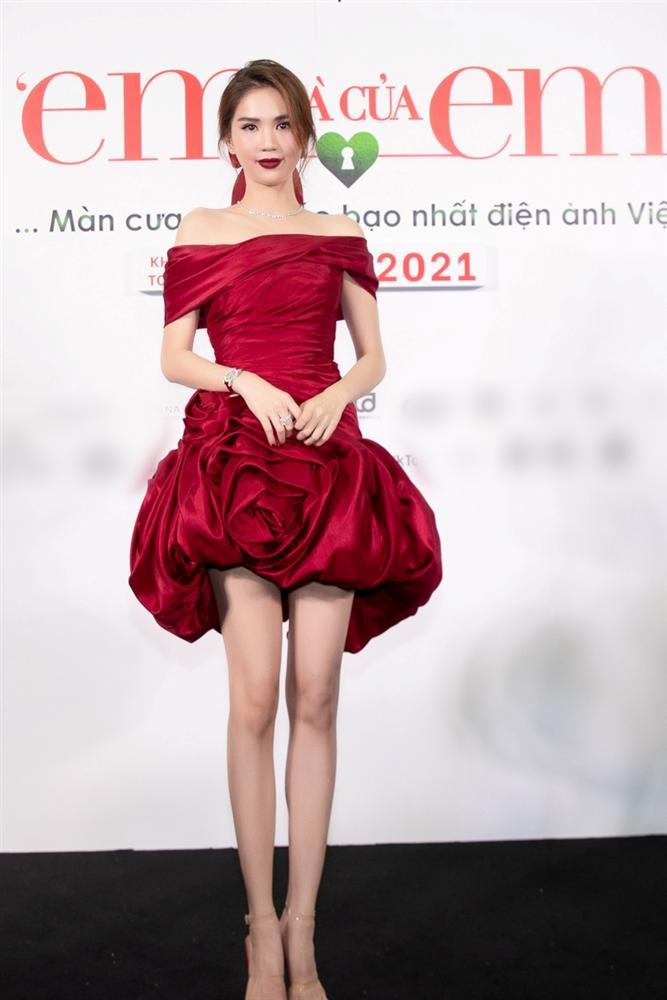 Nửa showbiz đến xem Ngô Kiến Huy giả gái: Mai Phương Thúy đẹp lấn át Hoa hậu Việt Nam-7