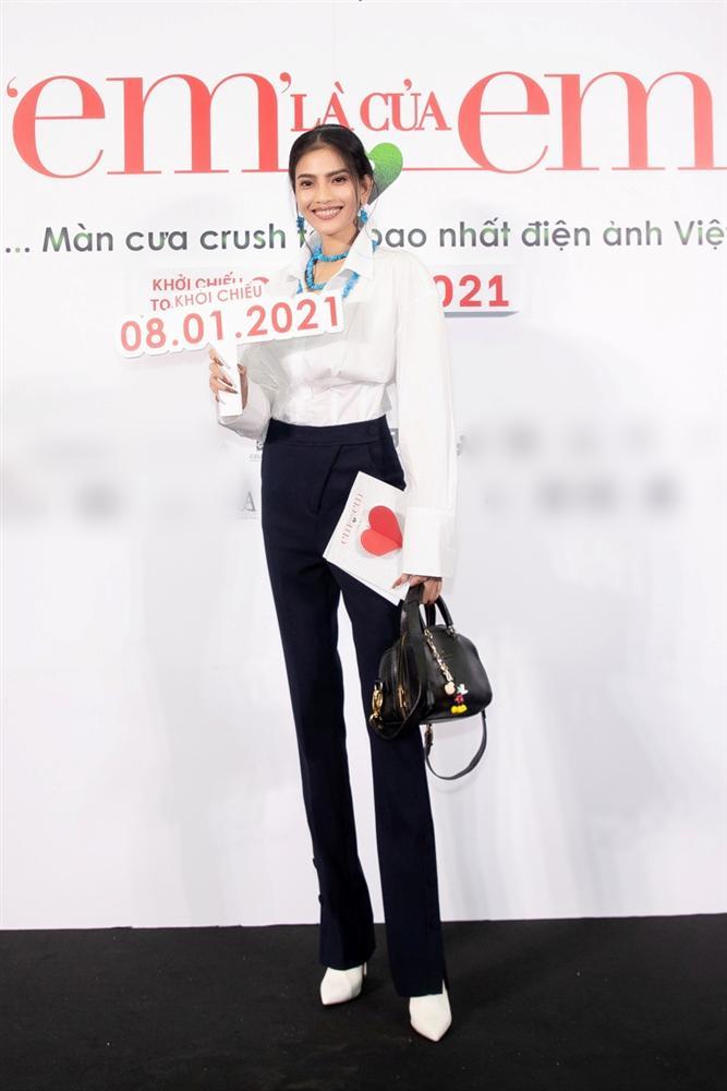 Nửa showbiz đến xem Ngô Kiến Huy giả gái: Mai Phương Thúy đẹp lấn át Hoa hậu Việt Nam-18