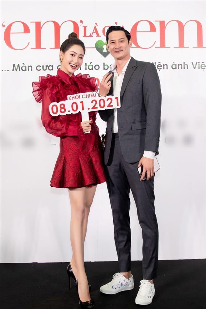 Nửa showbiz đến xem Ngô Kiến Huy giả gái: Mai Phương Thúy đẹp lấn át Hoa hậu Việt Nam-19