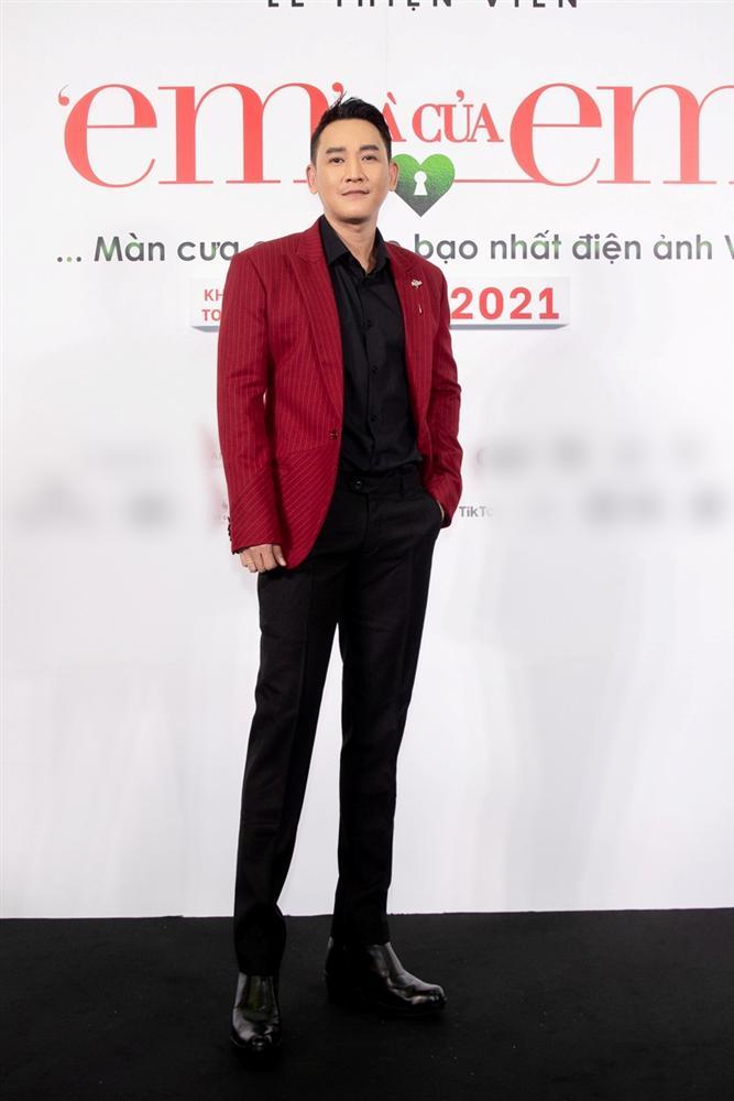 Nửa showbiz đến xem Ngô Kiến Huy giả gái: Mai Phương Thúy đẹp lấn át Hoa hậu Việt Nam-11