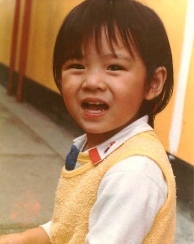 Ngoại hình gia đình Son Ye Jin: Bố ruột hao hao Hyun Bin gây bất ngờ-5