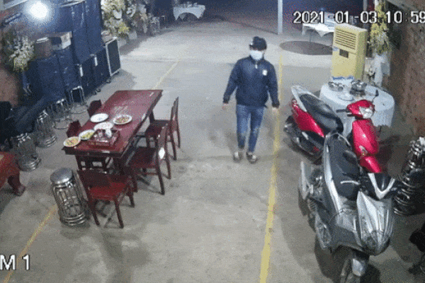 Clip: Vào đám tang ở Bình Dương trộm thùng phúng điếu cả trăm triệu-1