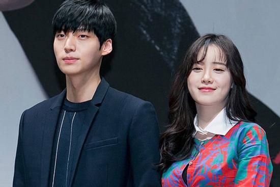 Ahn Jae Hyun có động thái quá bất ngờ khi Goo Hye Sun tuyên bố hẹn hò tình mới