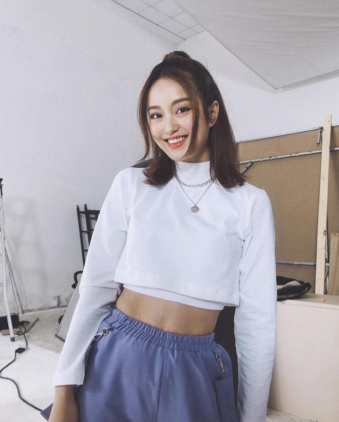Mi Vân khoe ảnh mặt mộc không tì vết ở tuổi 33, hội gái chưa chồng cũng phải vào xin vía da đẹp-4