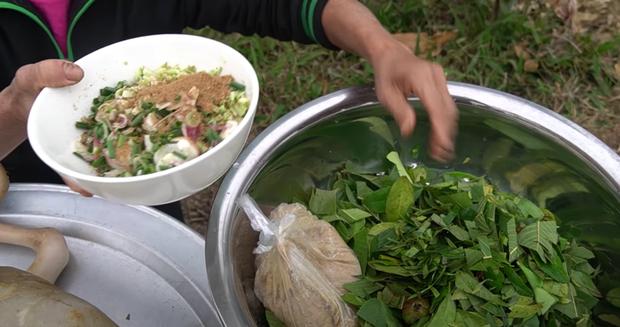 Bà Tân Vlog làm dê nướng nguyên con, dân mạng chỉ ra chi tiết tàn nhẫn-2