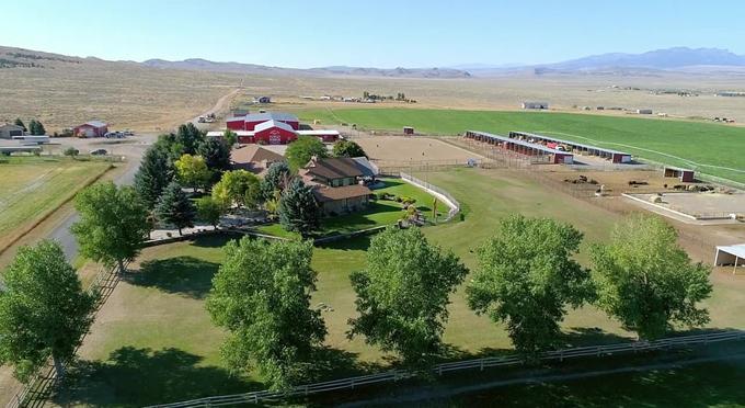 Khối tài sản 2,2 tỷ USD của Kim-Kanye-4