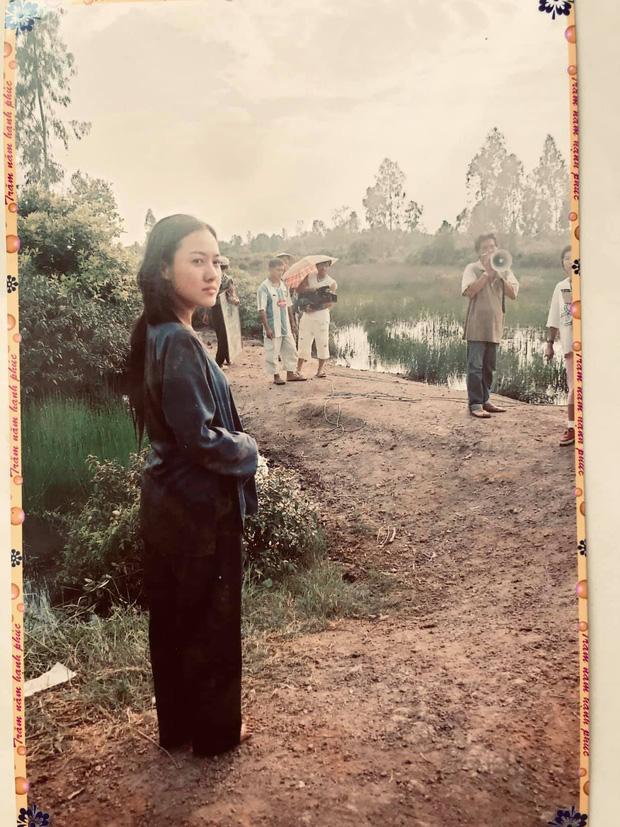 BTV Hoài Anh tiếp tục giật spotlight khi chung khung hình với thí sinh Hoa hậu kém mình 20 tuổi-3