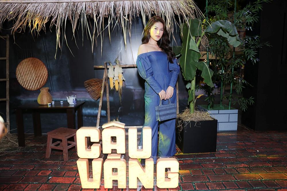 Vợ chồng Tăng Thanh Hà cùng gia đình đại náo thảm đỏ ra mắt phim Cậu Vàng-18