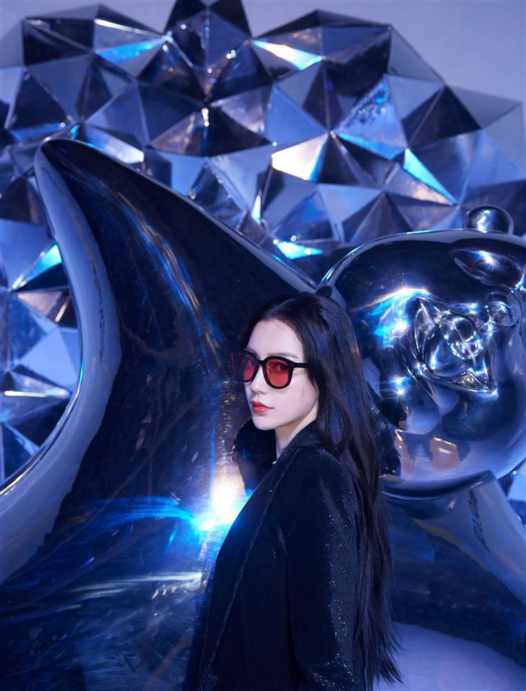 Angela Baby xuất hiện quyến rũ và tự tin sau khi bị tố giật bồ-9