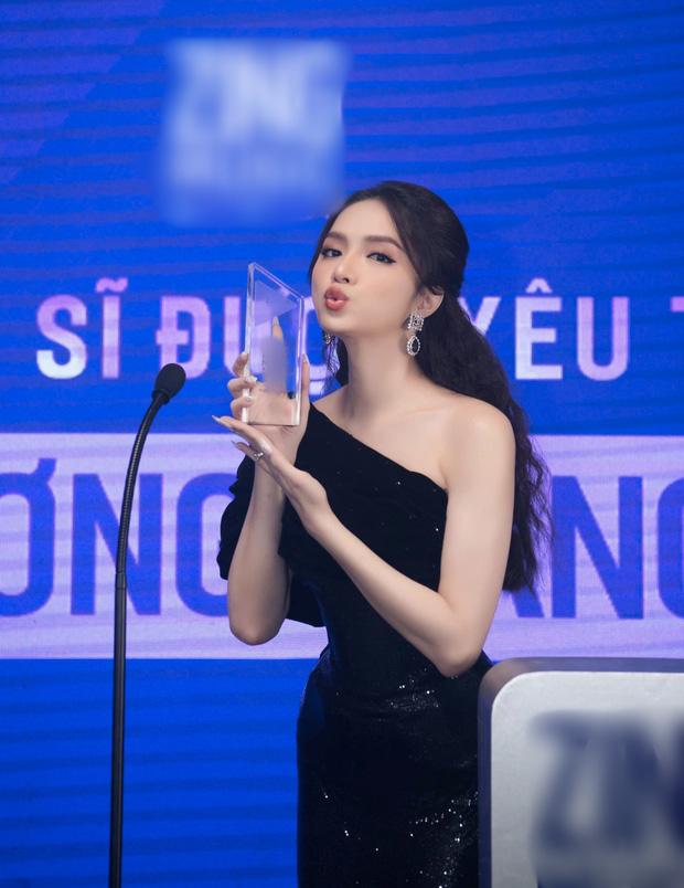 Tranh cãi mới của Hương Giang: Tự nhận chưa hết sức cho âm nhạc nhưng lại giành giải Nữ nghệ sĩ được yêu thích nhất?-5