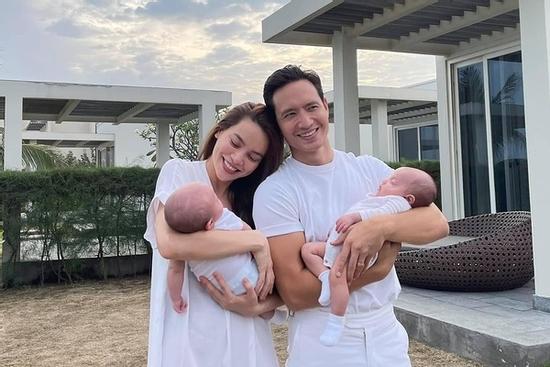 Cuộc sống bỉm sữa của vợ chồng Hồ Ngọc Hà