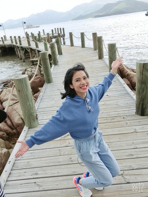 Sắp sửa qua tuổi 50 nhưng Nữ hoàng ảnh lịch Việt Trinh vẫn trẻ trung đến khó tin-4