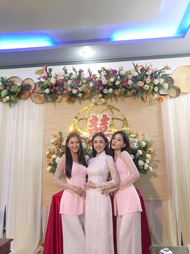 Đỗ Mỹ Linh, Tiểu Vy diện áo bà ba làm phù dâu đám cưới Á hậu Thúy An-2