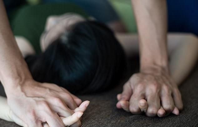 Thanh niên đưa bé gái 13 tuổi bỏ nhà đi gần 20 ngày, quan hệ tình dục nhiều lần-1