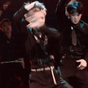 11 Idols xứng danh ông hoàng dancer được Knetizens bình chọn-12