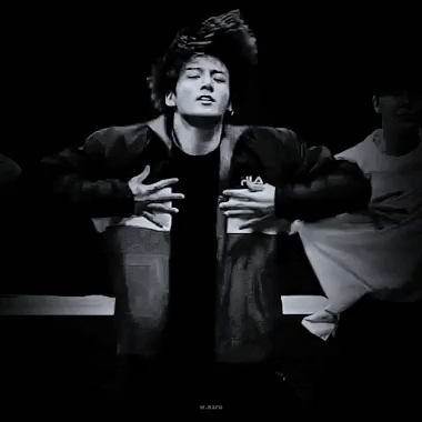 11 Idols xứng danh ông hoàng dancer được Knetizens bình chọn-20