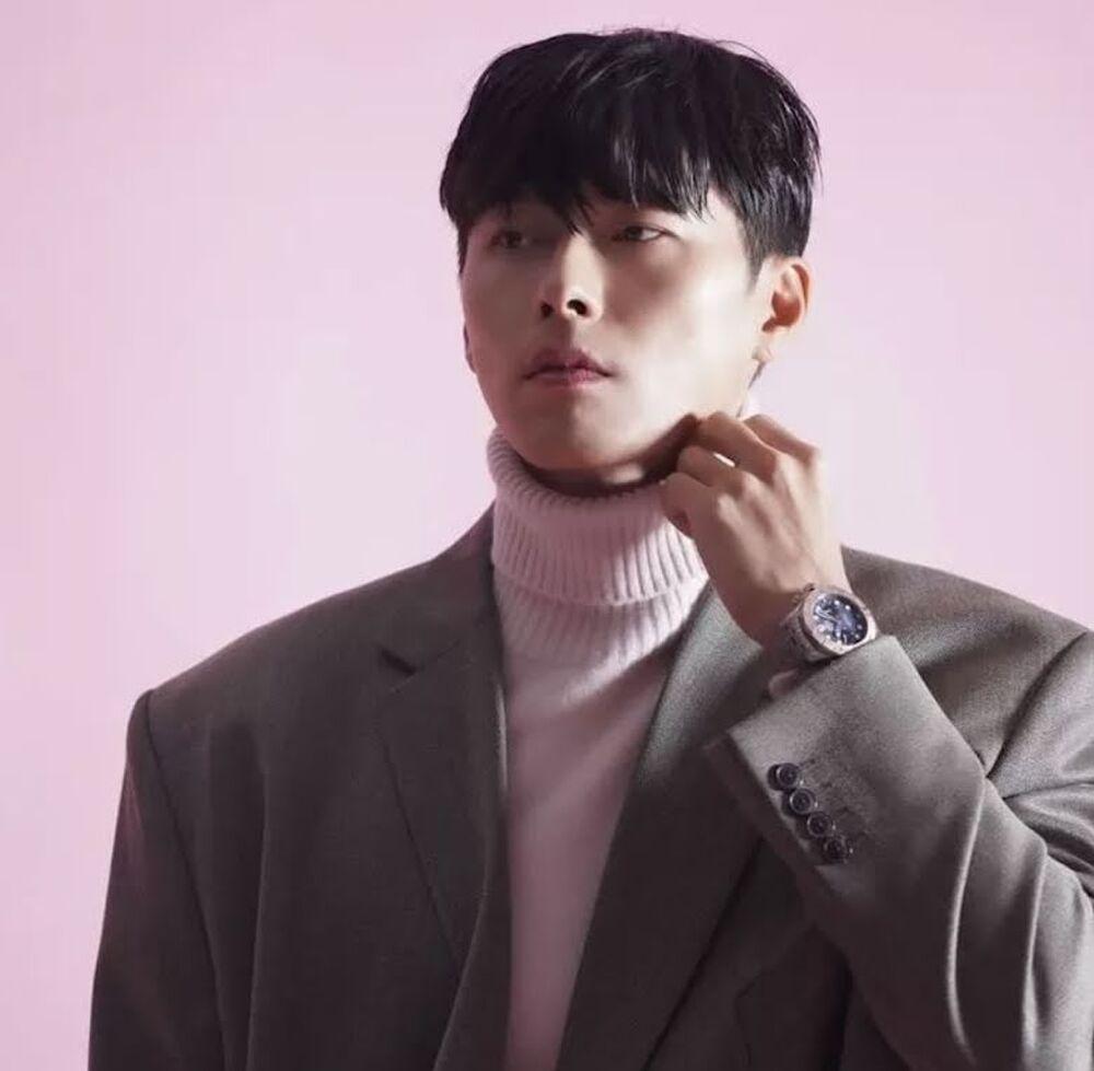 Netizen khen ngợi Hyun Bin đẹp trai hơn khi hẹn hò Son Ye Jin-5