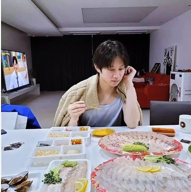 Dàn sao Hàn hạng A trông thế nào khi bị bắt gặp tại quán ăn bình dân?-6