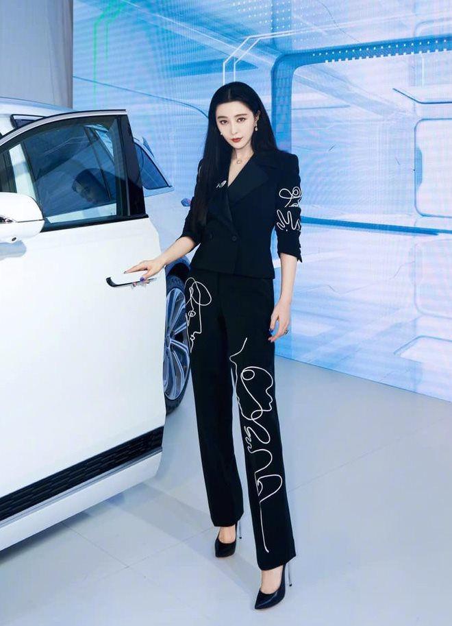 Phạm Băng Băng thể hiện đẳng cấp nữ hoàng thảm đỏ nhưng vẫn bị xa lánh-6